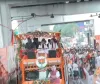 بی جے پی کے قومی صدر کا لکھنؤ میں شاندار استقبال کیا گیا