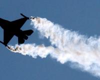 سنگاپور کا F-16 لڑاکا طیارہ ایئر بیس پر گر کر تباہ