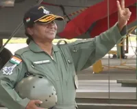 صدر مرمو نے ملک کی دفاعی صلاحیتوں پر فخر کا اظہار کرتے ہوئے رافیل لڑاکا طیارہ اڑایا