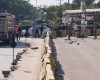 اسلام آباد میں ڈسٹرکٹ کورٹ کے سامنے دھماکے میں کم از کم چھ افراد ہلاک ہو گئے