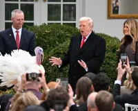 ٹرمپ نے ترکوں کو معاف کرنے کی صدارتی روایت جاری رکھی