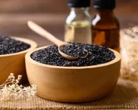 کالے تل میں غذائی اجزا وافر مقدار میں پائے جاتے ہیں