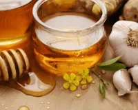 شہد اور لہسن کا باقاعدہ استعمال جسم کا میٹابولزم تیزی سے بڑھاتا ہے