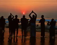 ماگھ کے مہینے میں نہانا اور عطیہ کرنا ہندو مذہب میں بہت اہمیت رکھتا ہے