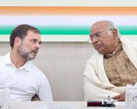 کانگریس نے اپنا 141 واں یوم تاسیس منایا، کھرگے اور راہل نے مبارکباد دی