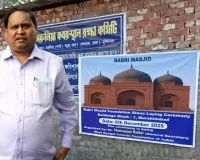 ایم ایل اے کبیر بابری مسجد کے ماڈل کی تعمیر کی تیاری میں مصروف