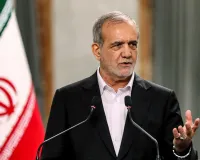 دنیا کو ایرانیوں کو اپنے ملک کے دفاع کے لیے سڑکوں پر آنے کا مشاہدہ کرنا چاہیے: پیزشکیان