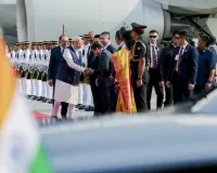 مودی دو روزہ دورے پر کوالالمپور پہنچے، ملائیشیا کے وزیر اعظم نے ان کا استقبال کیا