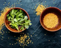 آیوروید میں، میتھی کو قدرتی ہاضمہ امداد سمجھا جاتا ہے