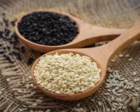 آیوروید میں، تل کو غذائیت کا خزانہ سمجھا جاتا ہے