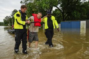 ٹیکساس میں سیلاب زدہ علاقوں سے 600 افراد کو بچا لیا گیا۔