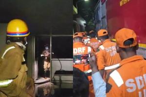 لکھنؤ کے ریلوے اسپتال میں لگی آگ، سی سی یو میں پھنسے 22 مریضوں کو نکالا گیا