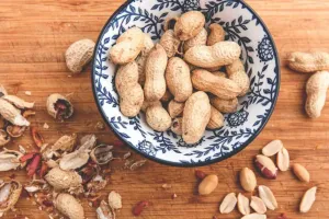 مونگ پھلی کو کئی بیماریوں کے لیے فائدہ مند سمجھا جاتا ہے