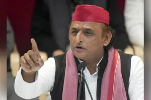 کھانسی کے شربت معاملے میں مرکزی حکومت کو سخت کارروائی کرنی چاہئے: اکھلیش