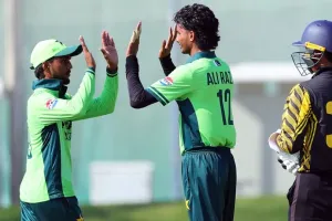 پاکستان نے ملائیشیا کو 297 رنز سے شکست دیکر ریکارڈ جیت لیا۔