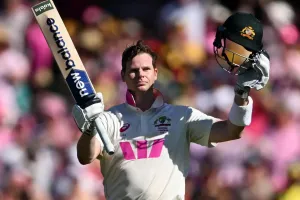 اسٹیو اسمتھ سنچری کے ساتھ ایشز میں سب سے زیادہ رنز بنانے والے دوسرے بلے باز بن گئے