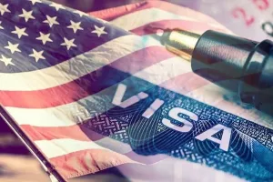 امریکہ نے تقریباً ایک سال میں 100,000 سے زائد ویزے منسوخ کیے: امریکی محکمہ خارجہ