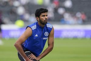 واشنگٹن سندر انجری کے باعث نیوزی لینڈ کے خلاف ون ڈے سیریز سے باہر ہو گئے 