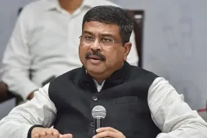 دھرمیندر پردھان نے آئی آئی ایم لکھنؤ میں اے آئی پروگراموں کا آغاز کیا