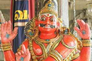 آج یشودا جینتی ہے اور شنی دیو کی پوجا کا دن ہے