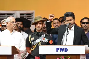 تمل ناڈو - وجے نے وزیر اعلی کے طور پر حلف لیا، نو دیگر وزراء کو بھی کابینہ میں شامل کیا گیا