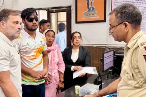 پیلٹ گن کیس میں ایف آئی آر درج کرنے پر راہل گاندھی کا احتجاج