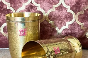 کیا پیتل کے گلاس میں پانی ذخیرہ کرنا صحت کے لیے مفید ہے؟