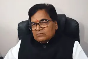 ملک میں غیر اعلانیہ ایمرجنسی ہے، اسی لیے کسی کو بولنے نہیں دیا جا رہا: پروفیسر رام گوپال