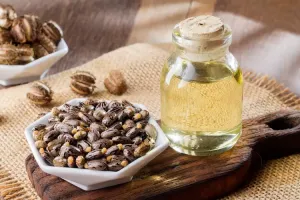 ارنڈ کے تیل کو آیوروید میں فائدہ مند سمجھا جاتا ہے