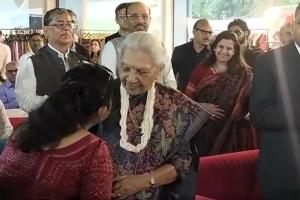 گورنر آنندی بین پٹیل نے 93ویں کرافٹ روٹس دستکاری نمائش کا افتتاح کیا