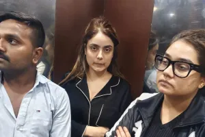 ایس ٹی ایف شردھا دوبے، رشمی اور دانش کے ساتھ لکھنؤ پہنچی۔ طبی معائنے کے بعد انہیں عدالت میں پیش کیا جائے گا۔