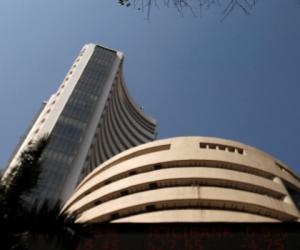 سینسیکس اور نفٹی اتار چڑھاؤ والے سیشن کے بعد معمولی نقصان کے ساتھ بند ہوئے