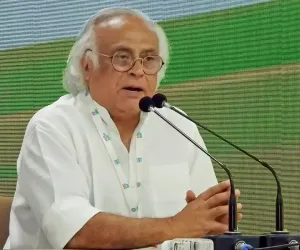 ترمیمی بل کو ارکان پارلیمنٹ کو دستیاب نہ کرنا جمہوریت کا مذاق اڑانا ہے: کانگریس