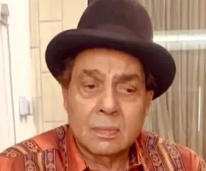 تجربہ کار اداکار دھرمیندر بریچ کینڈی اسپتال سے ڈسچارج، گھر پر اپنی صحت یابی جاری رکھیں گے