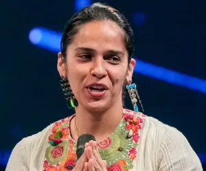 اولمپک میڈلسٹ سائنا نہوال نے ریٹائرمنٹ لے لی