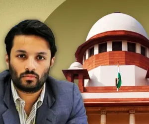 سپریم کورٹ نے پروفیسر محمود آباد کے خلاف فوجداری کارروائی ختم کر دی