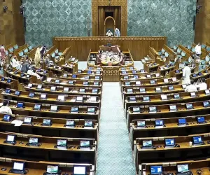 تمام آٹھ معطل لوک سبھا ممبران کی معطلی منسوخ کر دی گئی