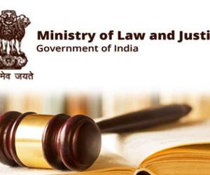 مقننہ میں خواتین کے ریزرویشن سے متعلق آئینی دفعات کو نافذ کیا گیا