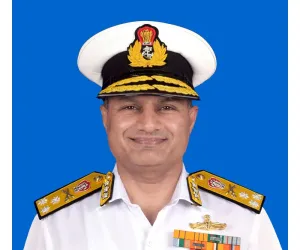 ایڈمرل کرشنا سوامی ناتھن نے بحریہ کے سربراہ کا عہدہ سنبھال لیا
