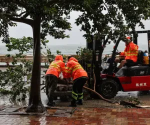 سمندری طوفان نول نے چین اور ہانگ کانگ میں تباہی مچا دی