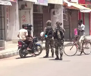 نیپال کے کئی علاقوں میں کشیدگی کم، کئی مقامات سے کرفیو ہٹا دیا گیا