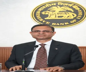 پلاسٹک کے نوٹ اگلے مالی سال کے شروع میں متعارف کرائے جائیں گے: آر بی آئی گورنر