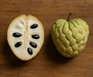 Custard Apple  میں  بے شمار غذائی اجزاء ہوتے ہیں